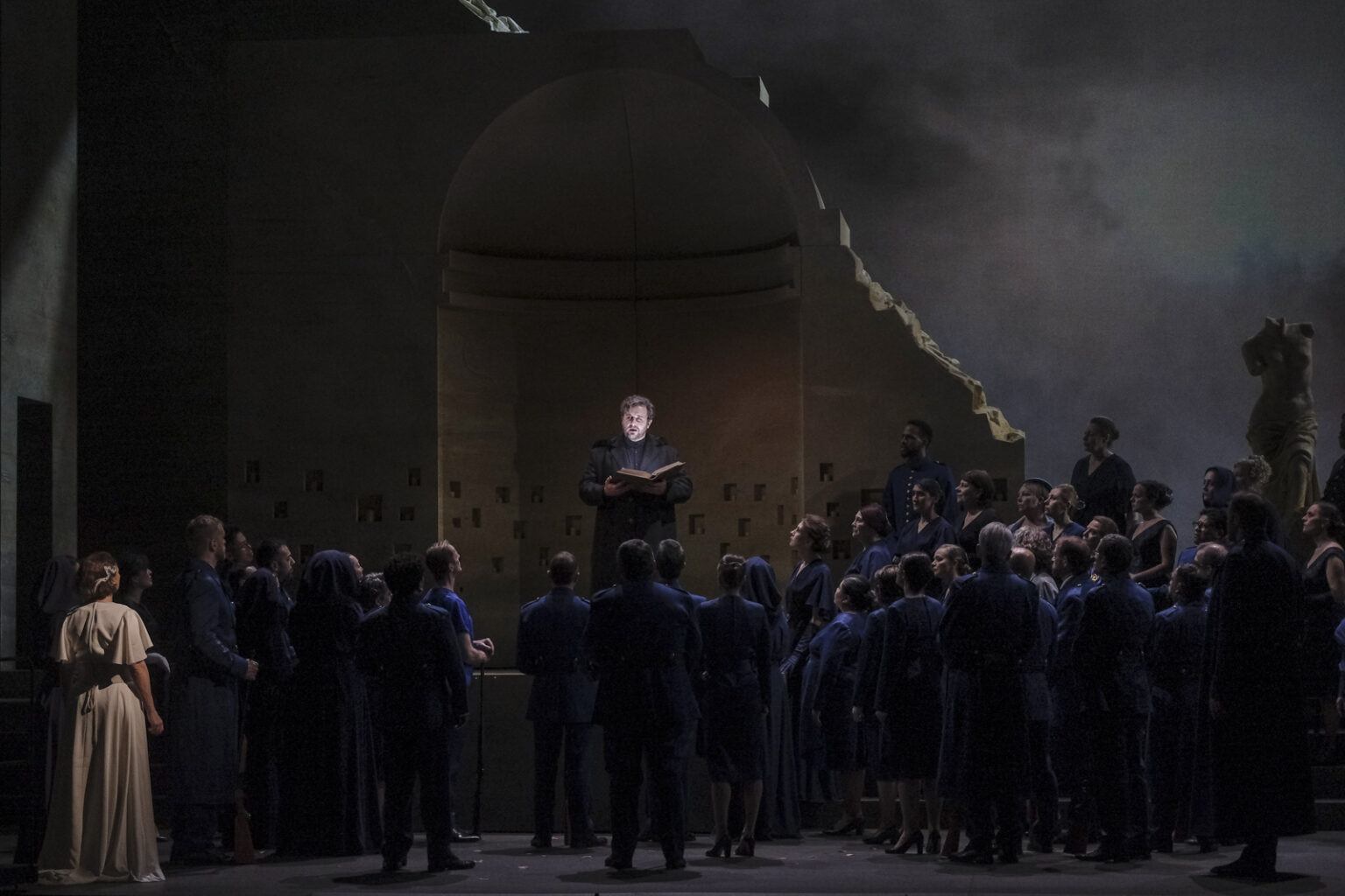 Lohengrin 1 Photo © Klara Beck